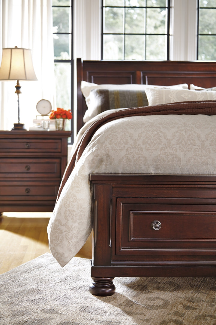 Porter Panel Bed