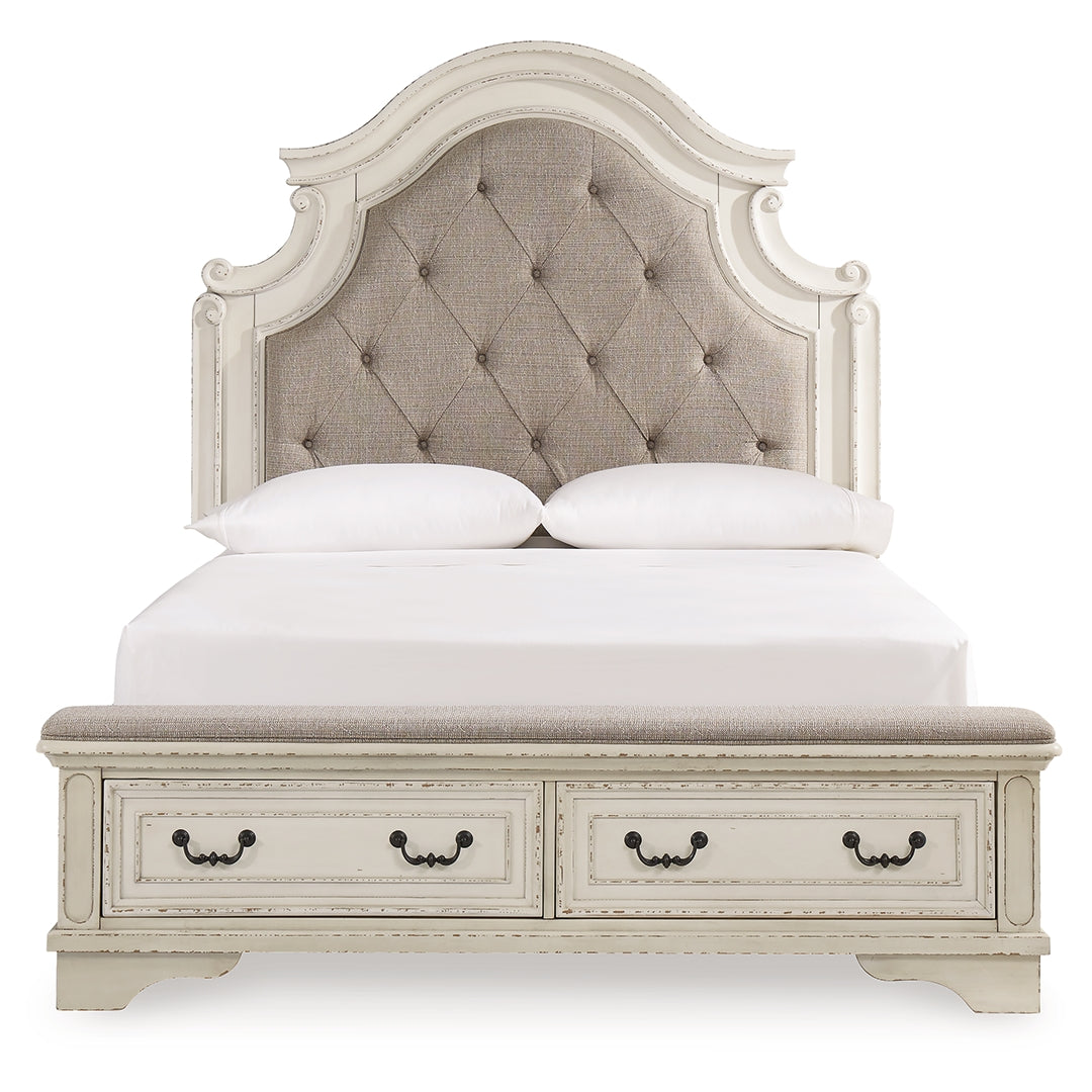 Realyn Upholstered Panel Bed