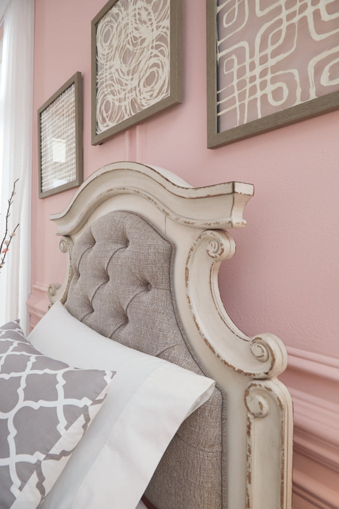 Realyn UPH Panel Headboard