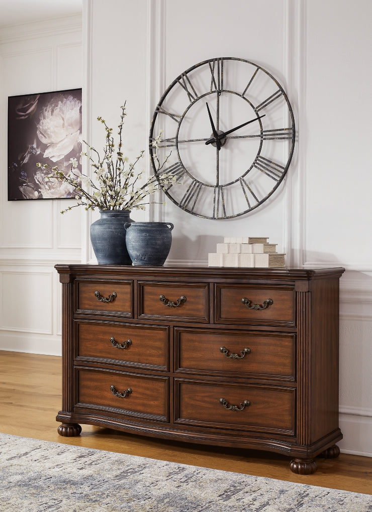 Lavinton Dresser & Chest