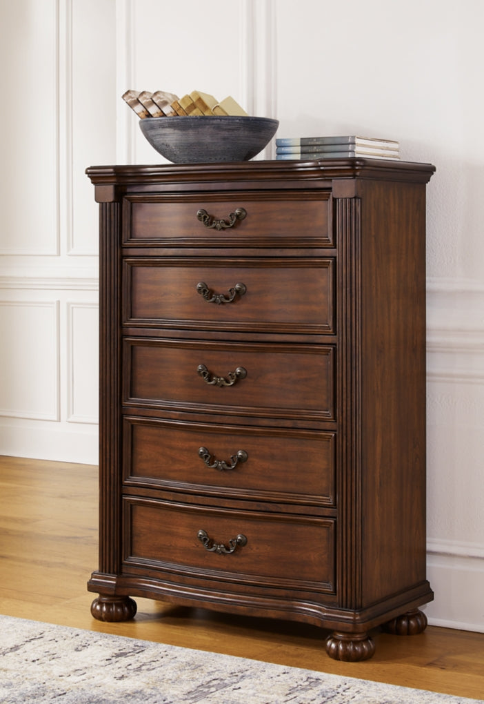 Lavinton Dresser & Chest