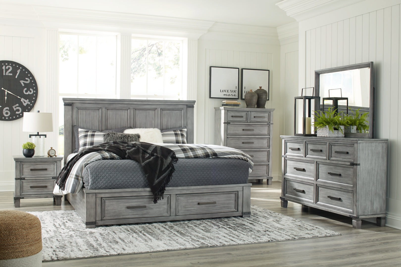 Russelyn California King Storage Bed with Dresser