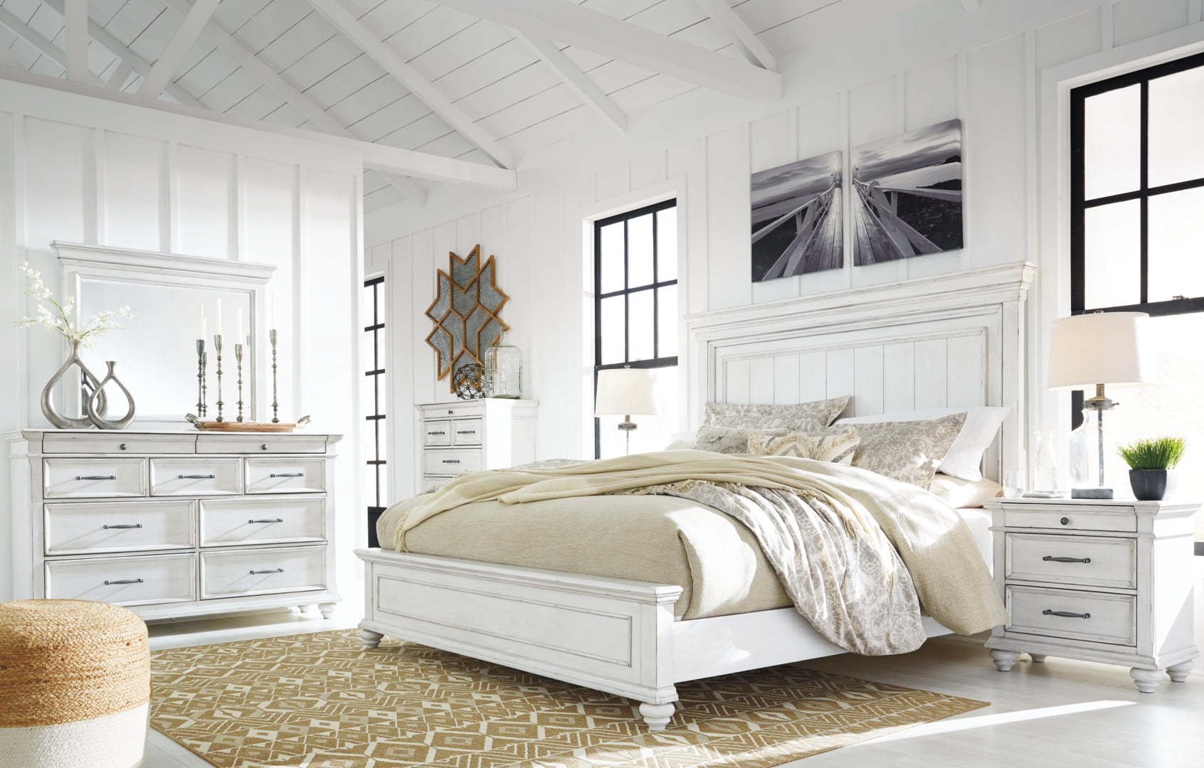 Kanwyn White Panel Bedroom Set