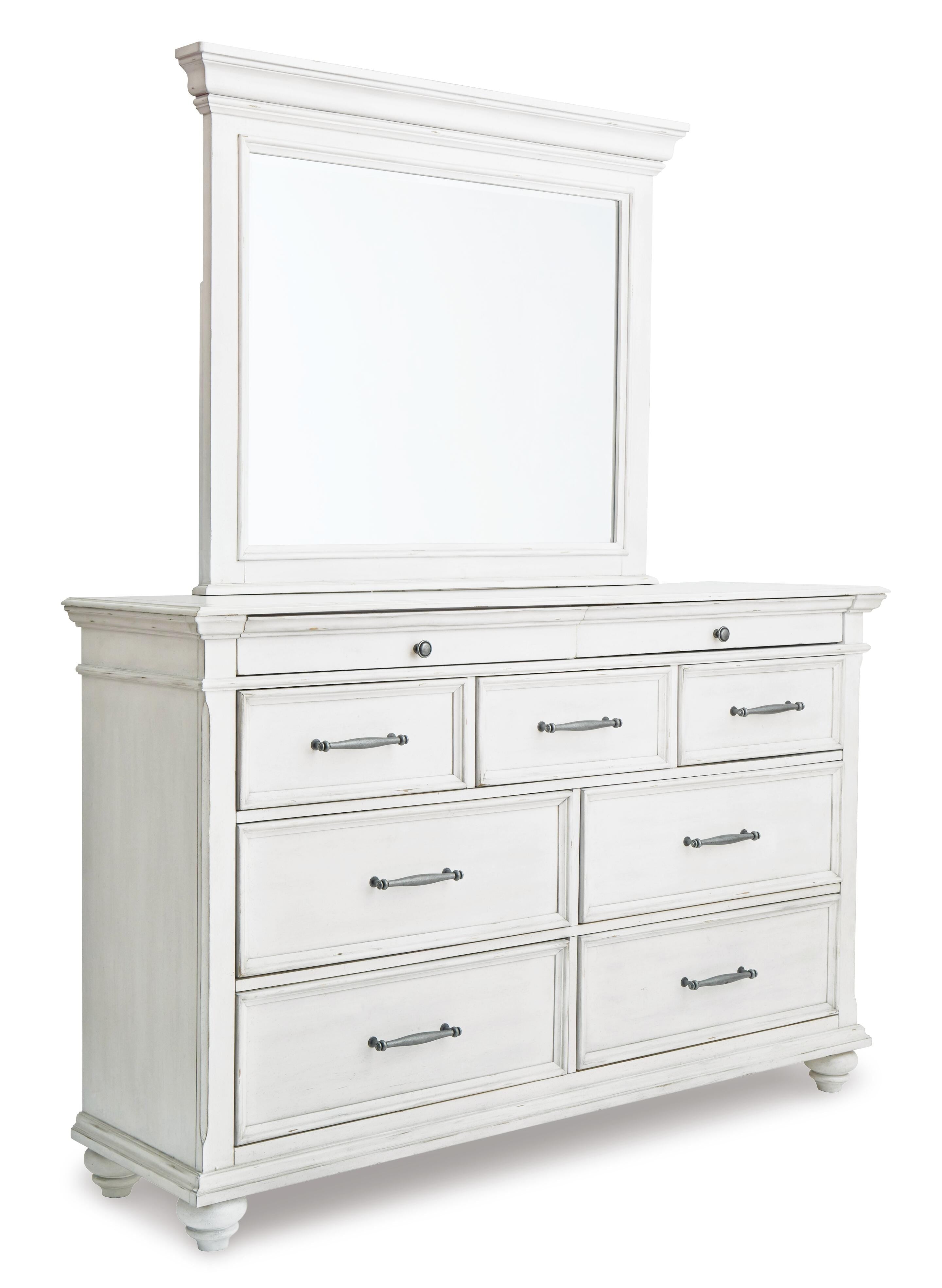 Kanwyn Panel Bed Bedroom Set