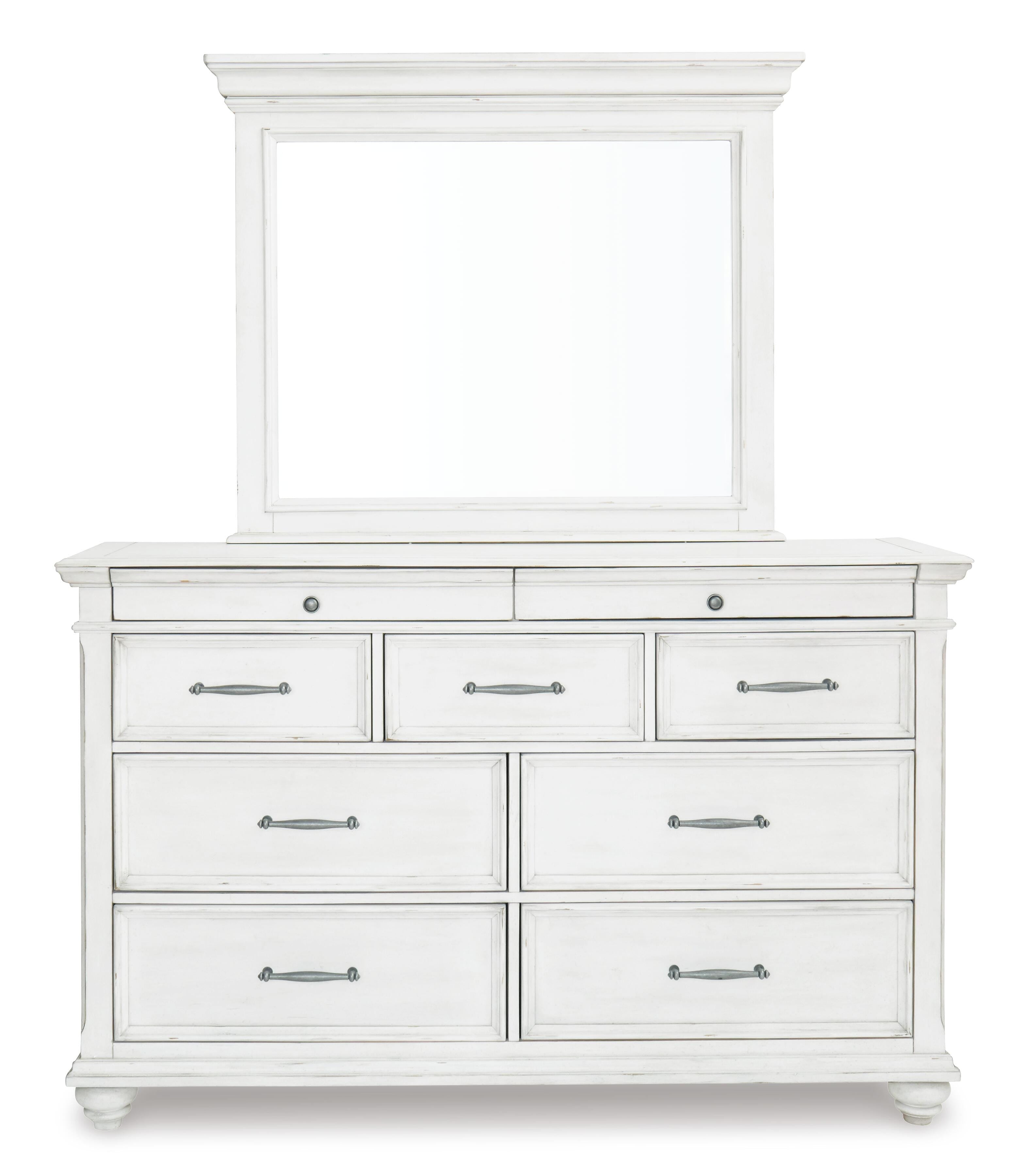 Kanwyn Panel Bed Bedroom Set