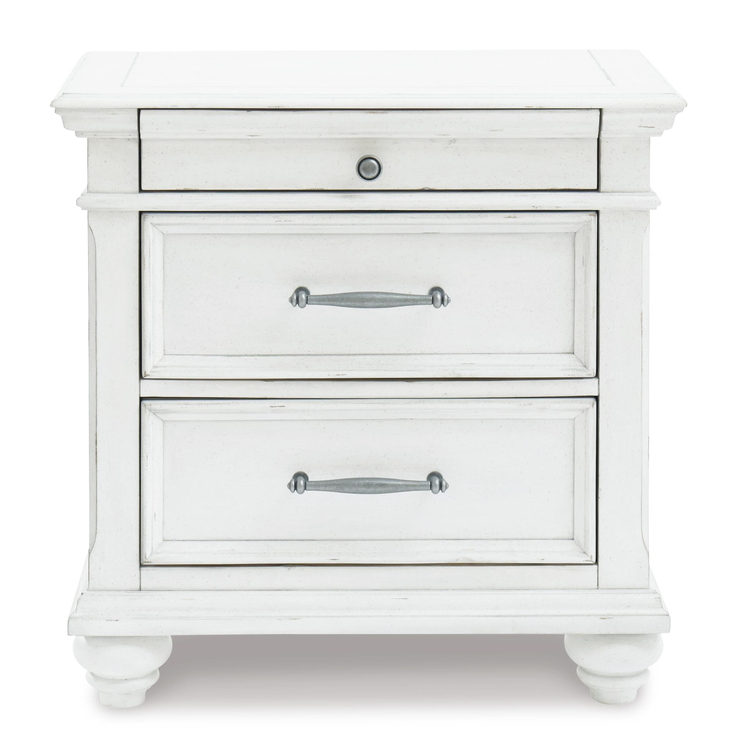 Kanwyn Panel Bed Bedroom Set