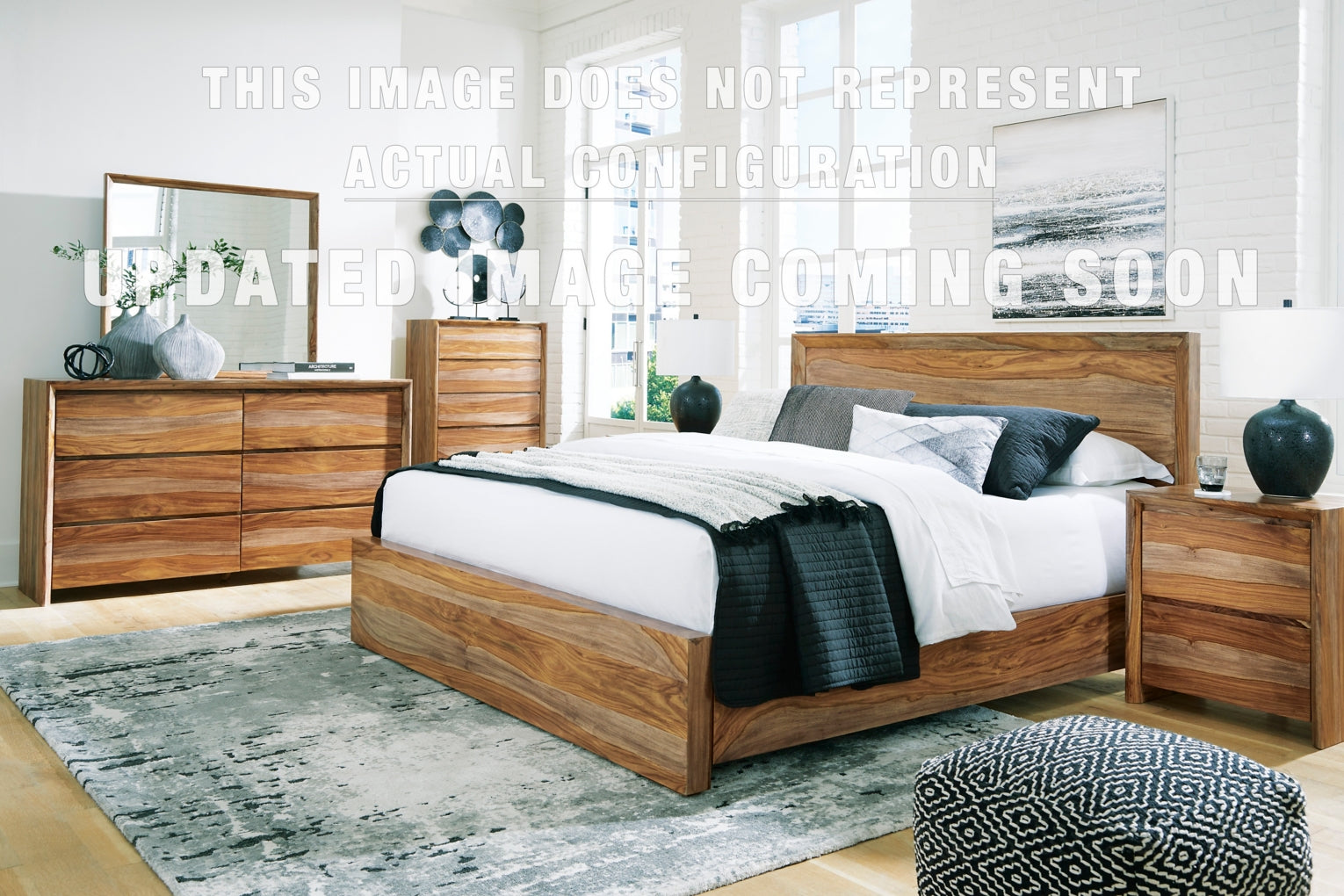 Dressonni Panel Bed Bedroom Set