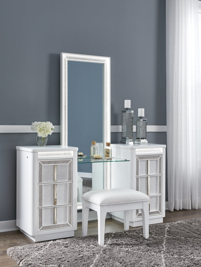 Chalanna Vanity with Mirror