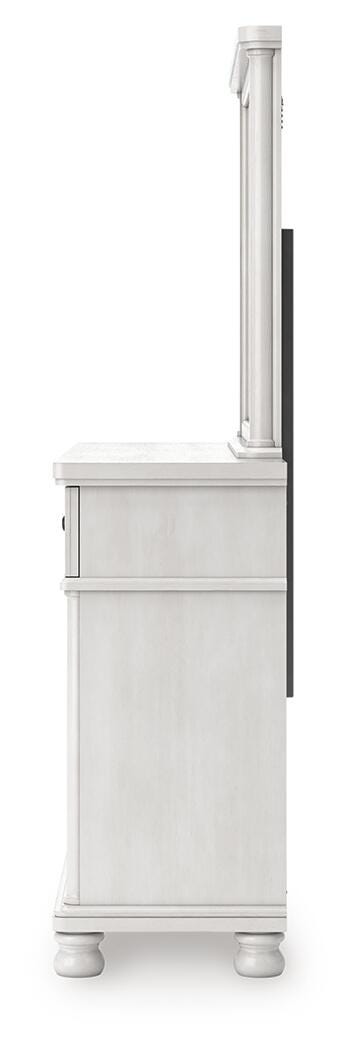 Rowlenstown Poster Bed Bedroom Set