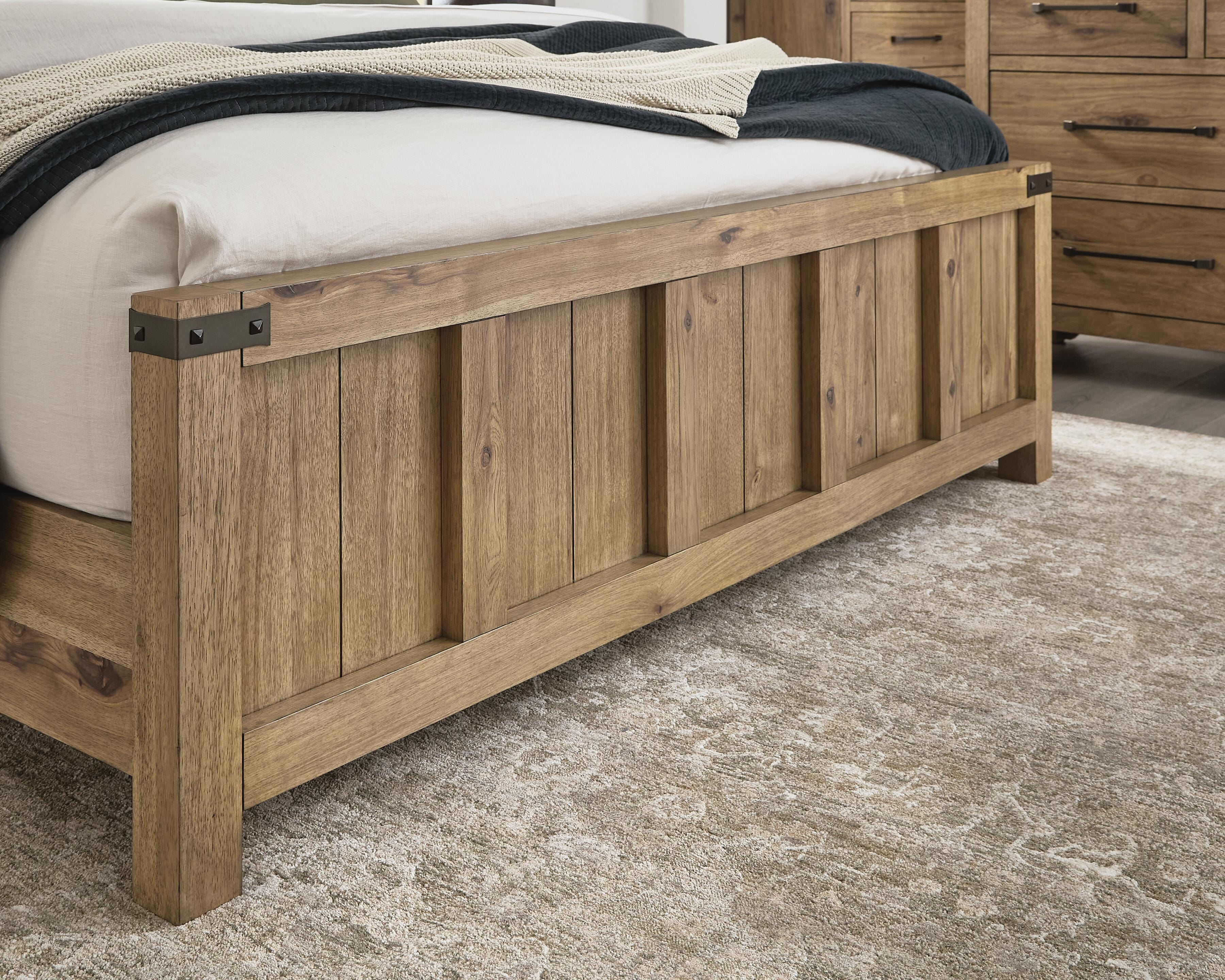 Ridgester Panel Bed