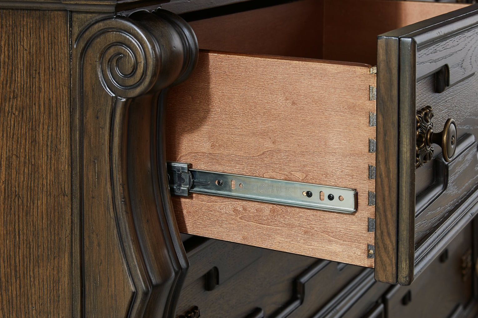 Maylee Dresser & Chest