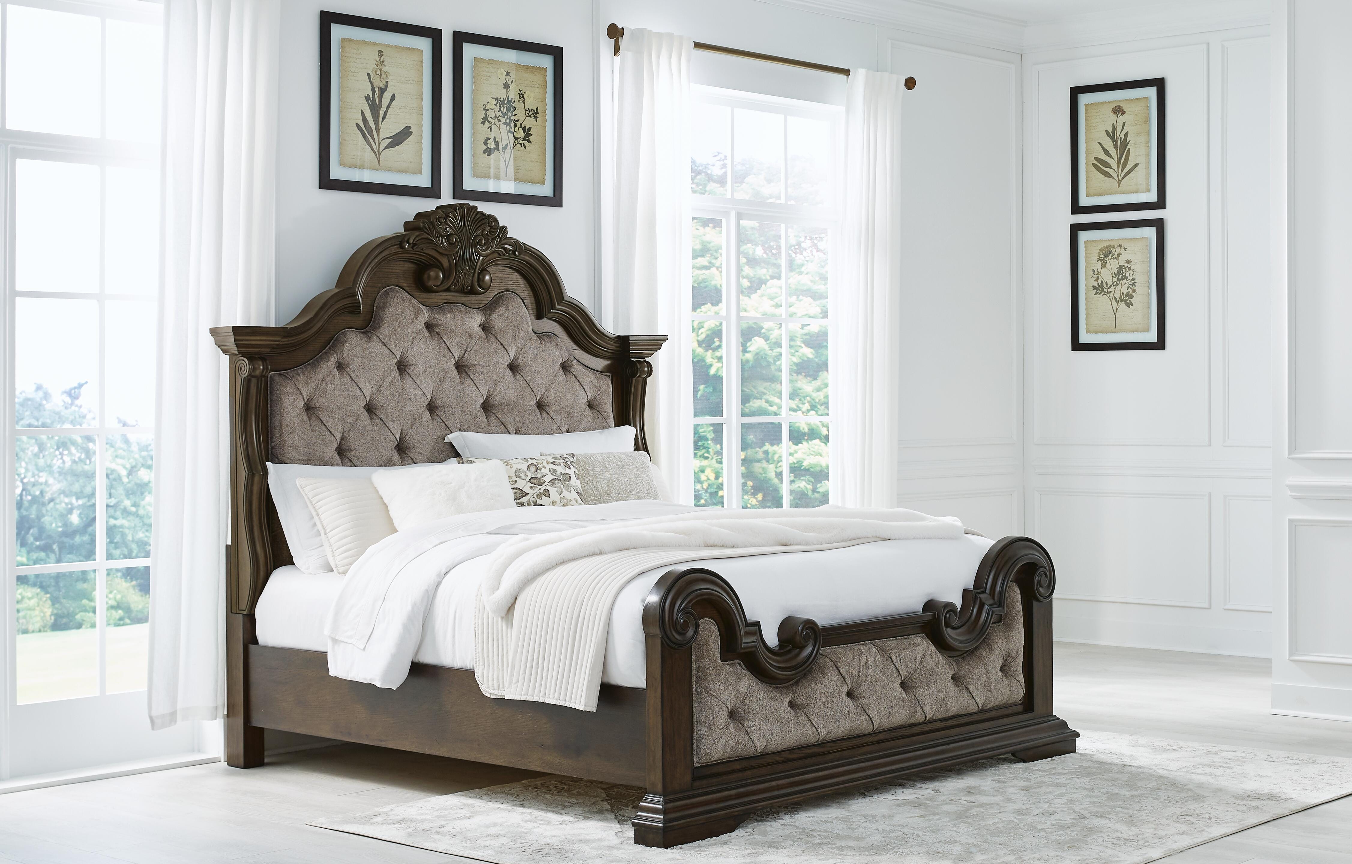 Maylee Upholstered Bed