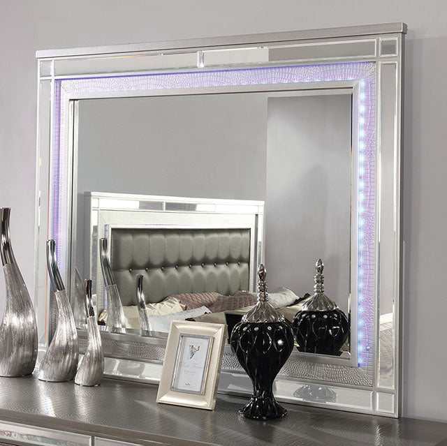 Brachium Silver Chest