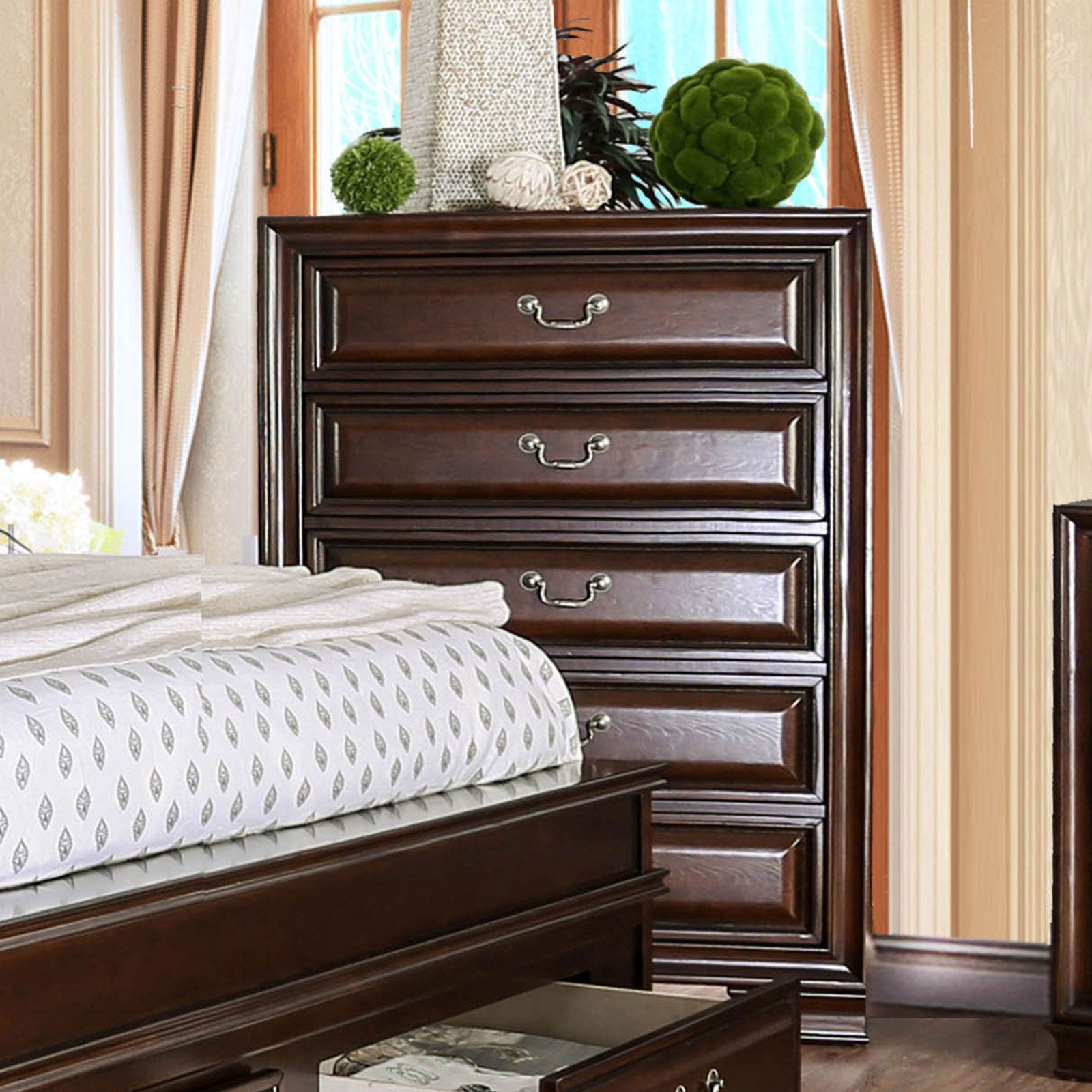 Brandt Brown Cherry 5 Pc. Queen Bedroom Set w/ Chest