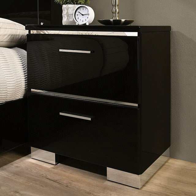 Carlie Black/Chrome California King Bed
