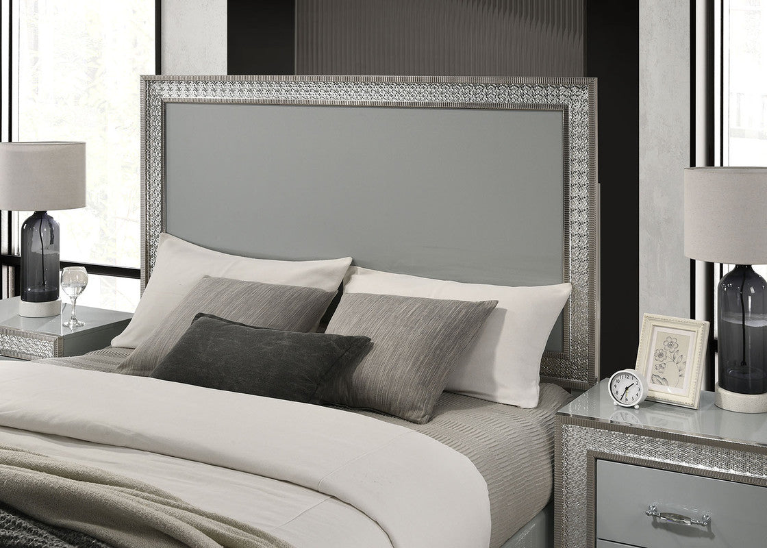 Cassiopeia Metallic Gray 5 Pc. Queen Bedroom Set w/ Chest