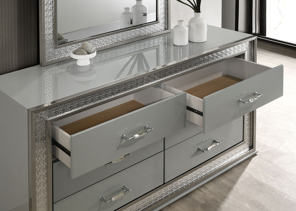Cassiopeia Metallic Gray 5 Pc. Queen Bedroom Set w/ Chest