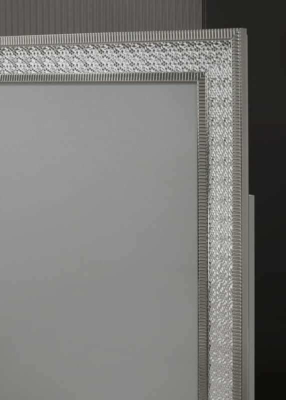 Cassiopeia Metallic Gray E.King Bed