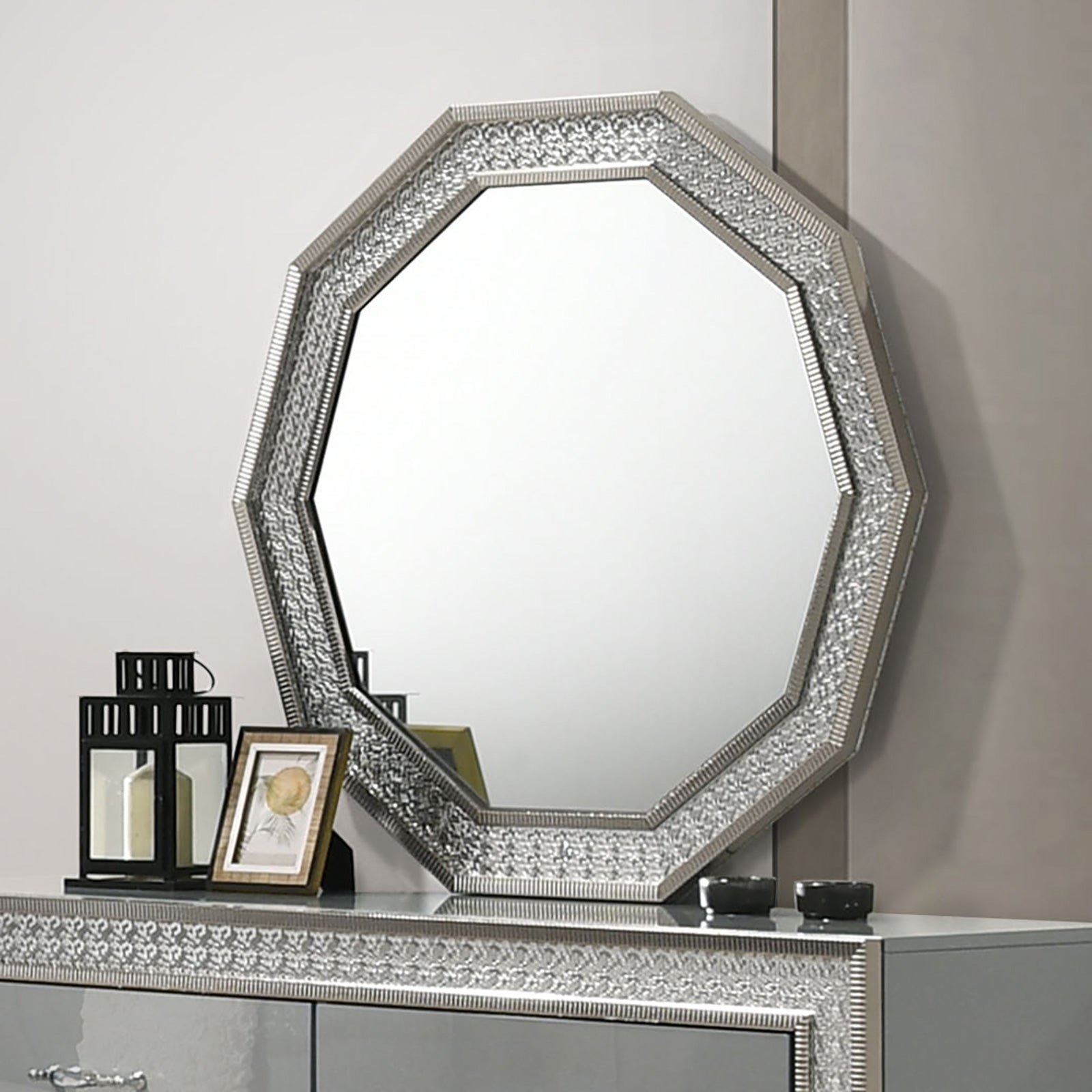 Cassiopeia Metallic Gray Queen 4 Piece Bedroom Set