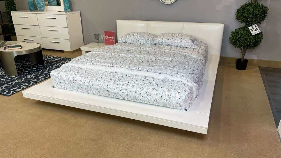 Christie White High Gloss Lacquer California King Bed