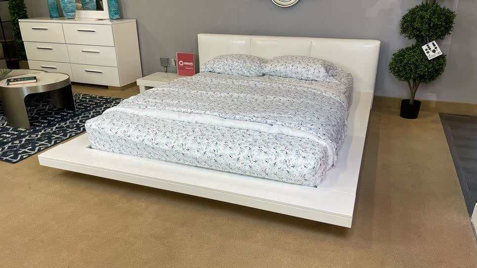 Christie White High Gloss Lacquer Queen Bed