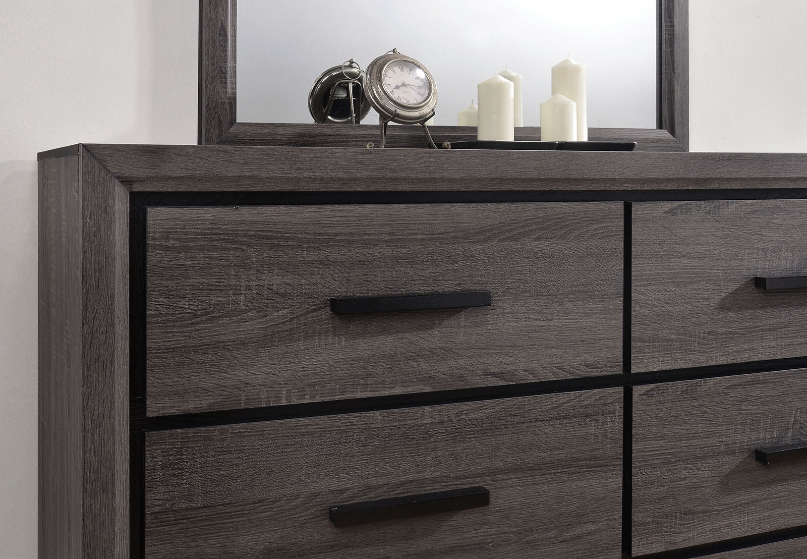 Conwy Gray 4 Pc. Queen Bedroom Set