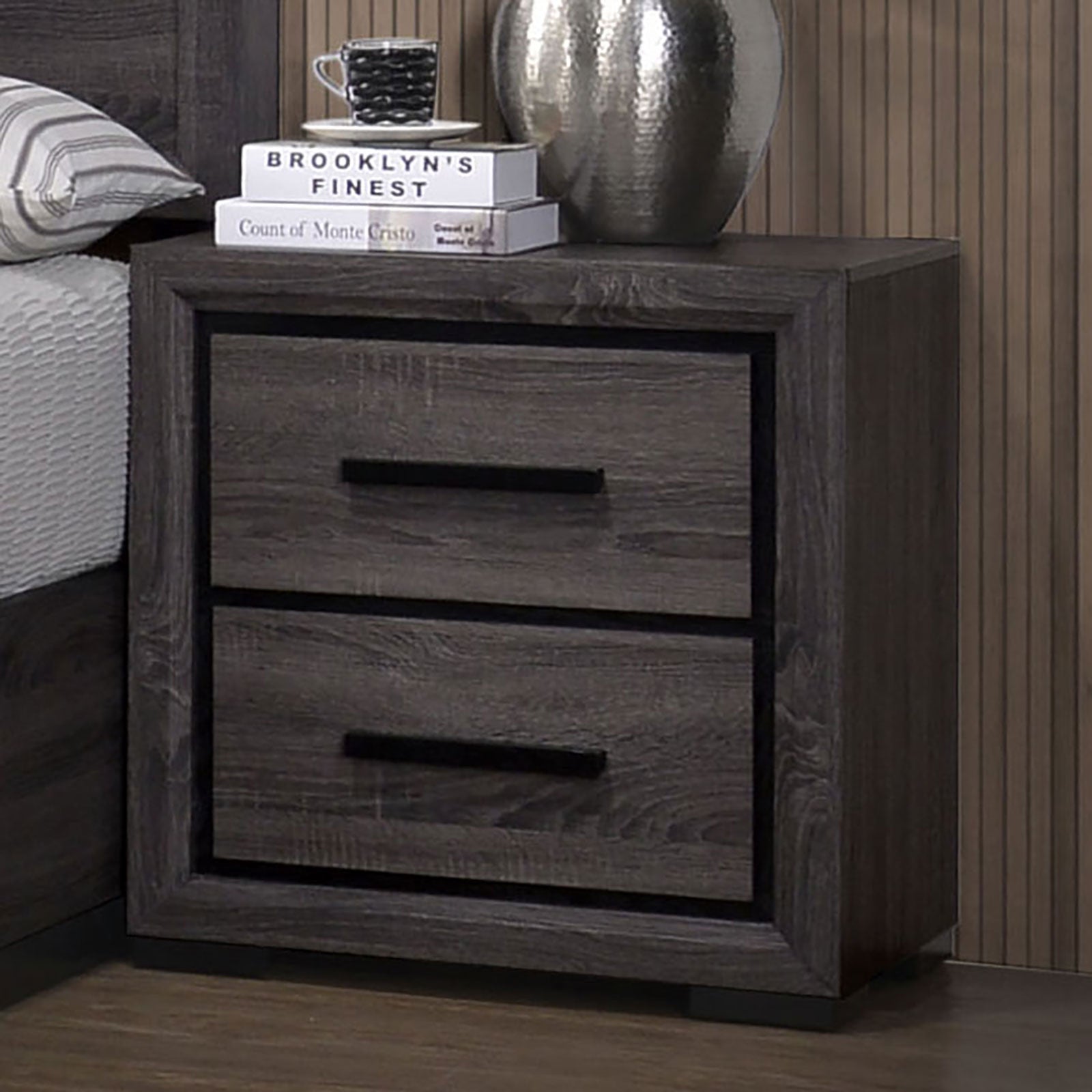 Conwy Gray 4 Pc. Queen Bedroom Set