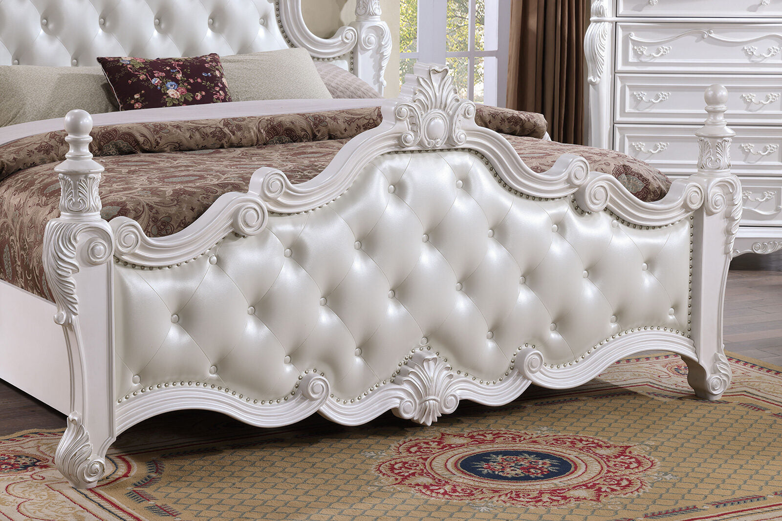 Cremona White E.King Leatherette Bed
