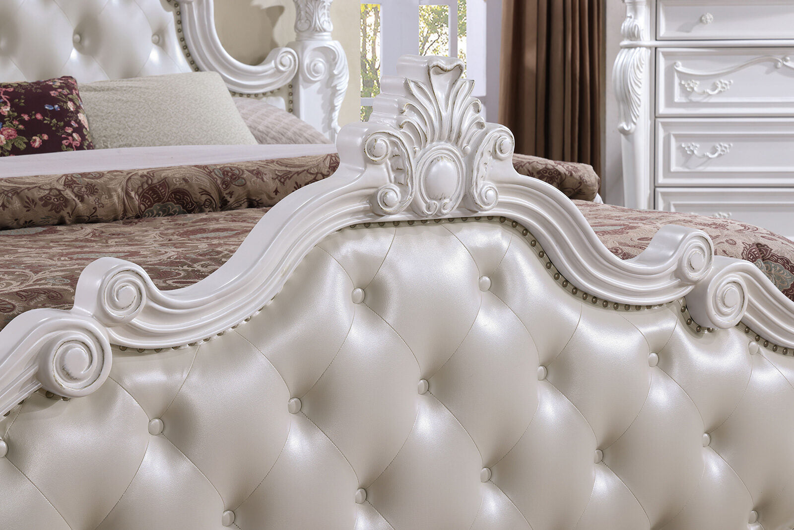 Cremona White Queen Leatherette Bed