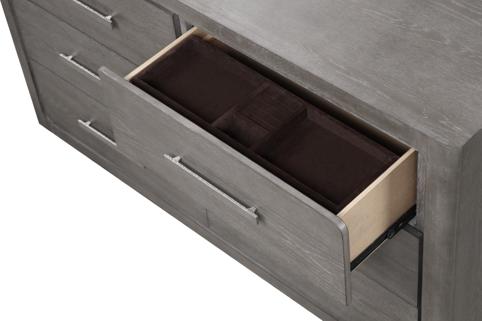 Crowthorne Warm Gray Queen 4 Piece Bedroom Set