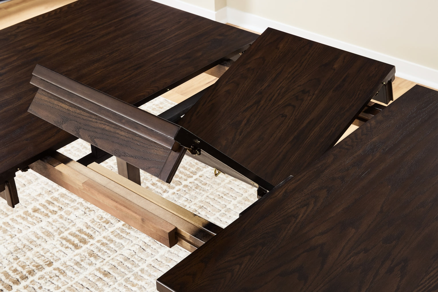 Haddigan Dining Set (Up to 8 Barstools)