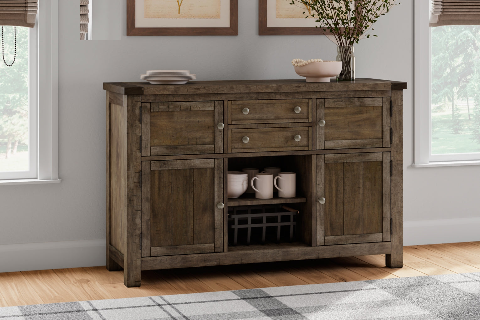 Moriville Dining Room Server