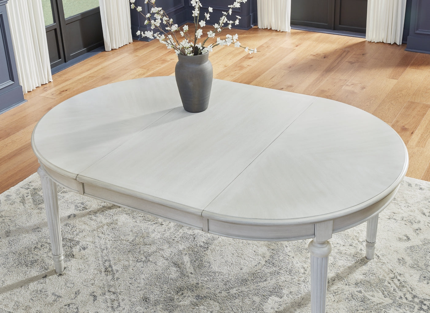 Montelaine Oval Dining Room Extension Table