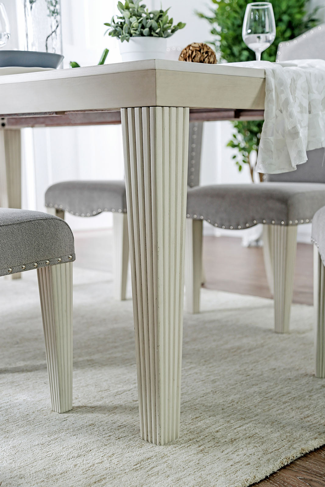 Daniella Antique White/Gray 7 Pc. Dining Room Set