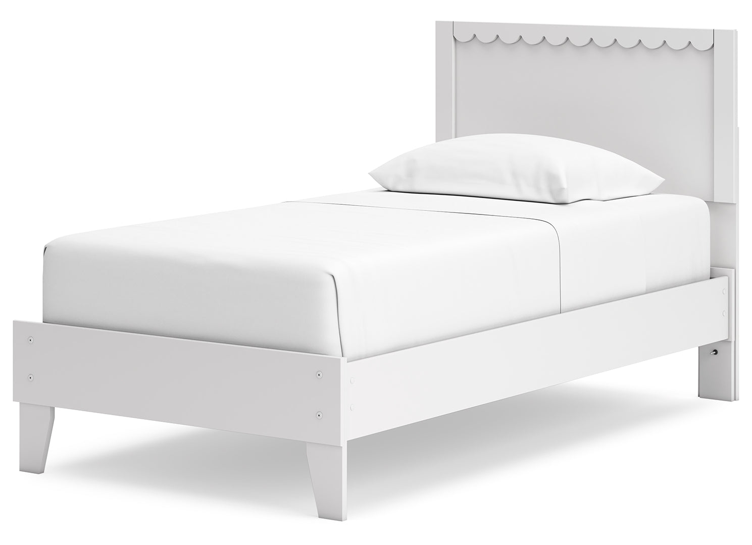 Hallityn White Platform Bedroom Set