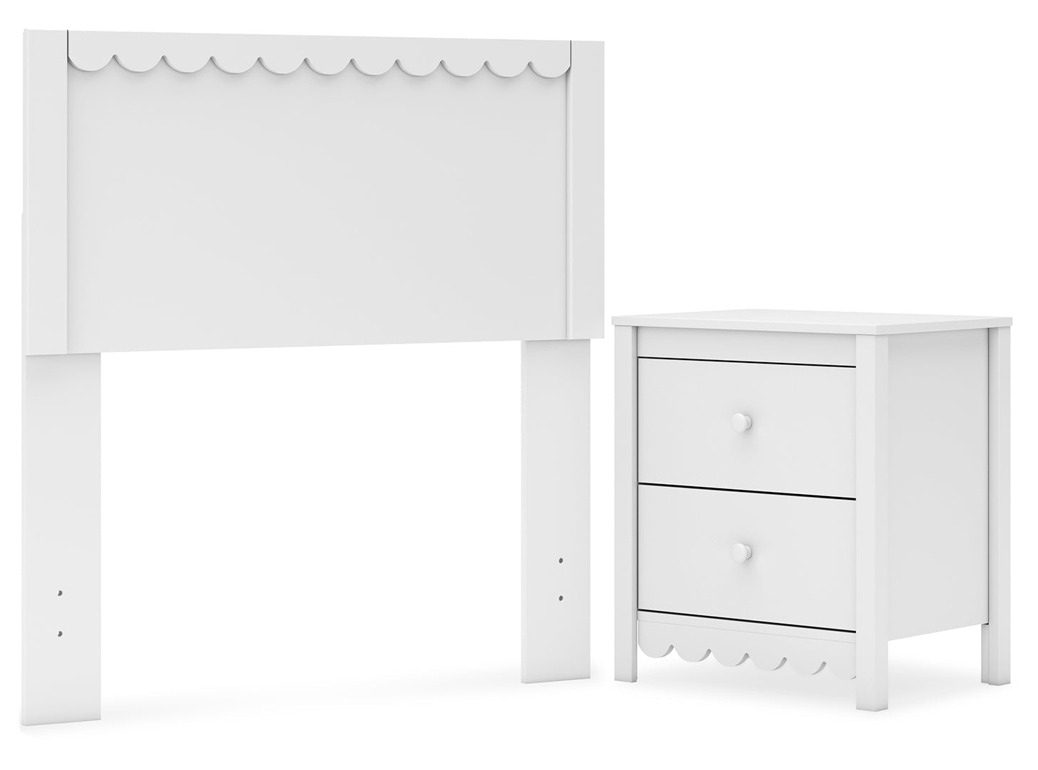 Hallityn White Platform Bedroom Set