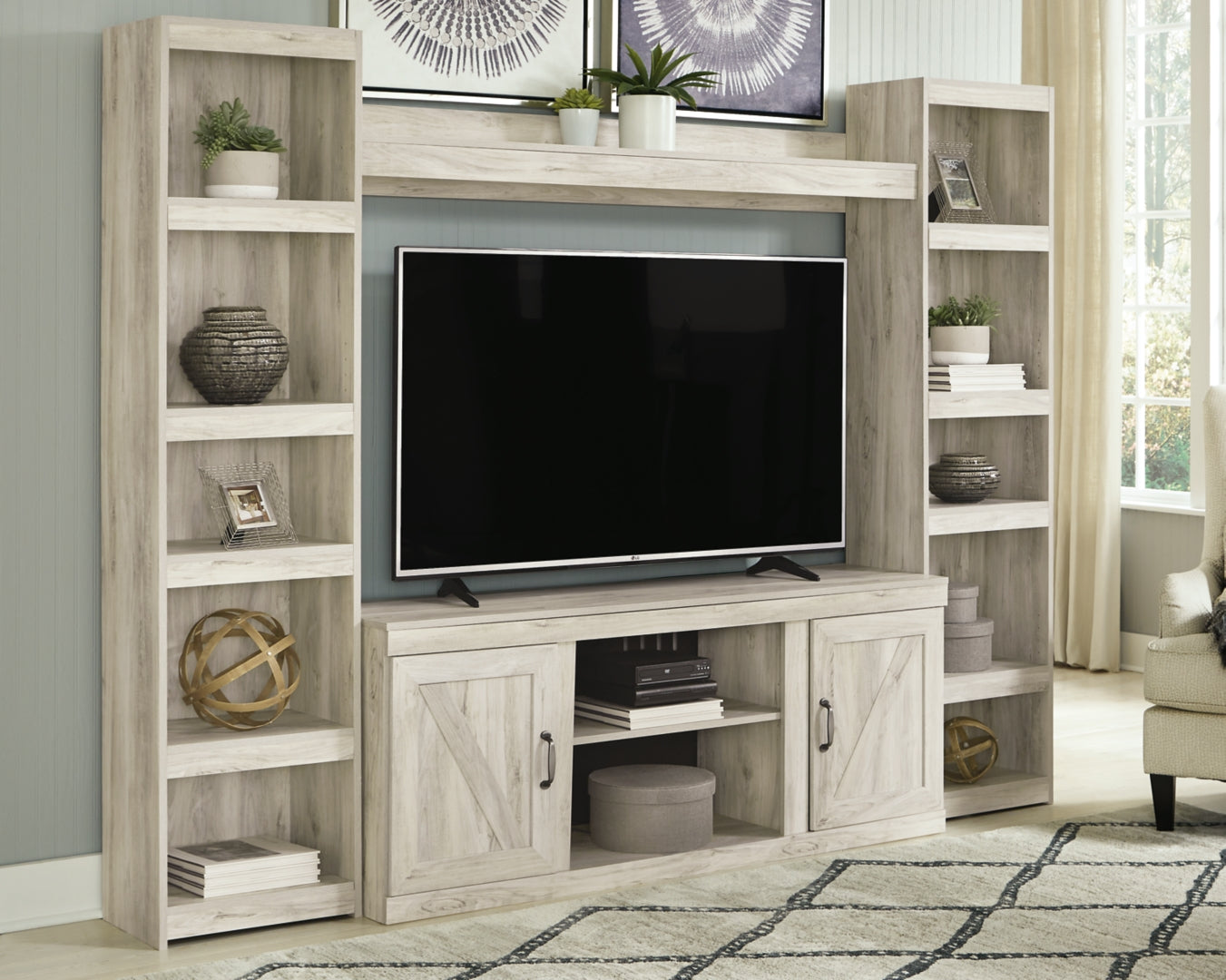 Bellaby Entertainment Center