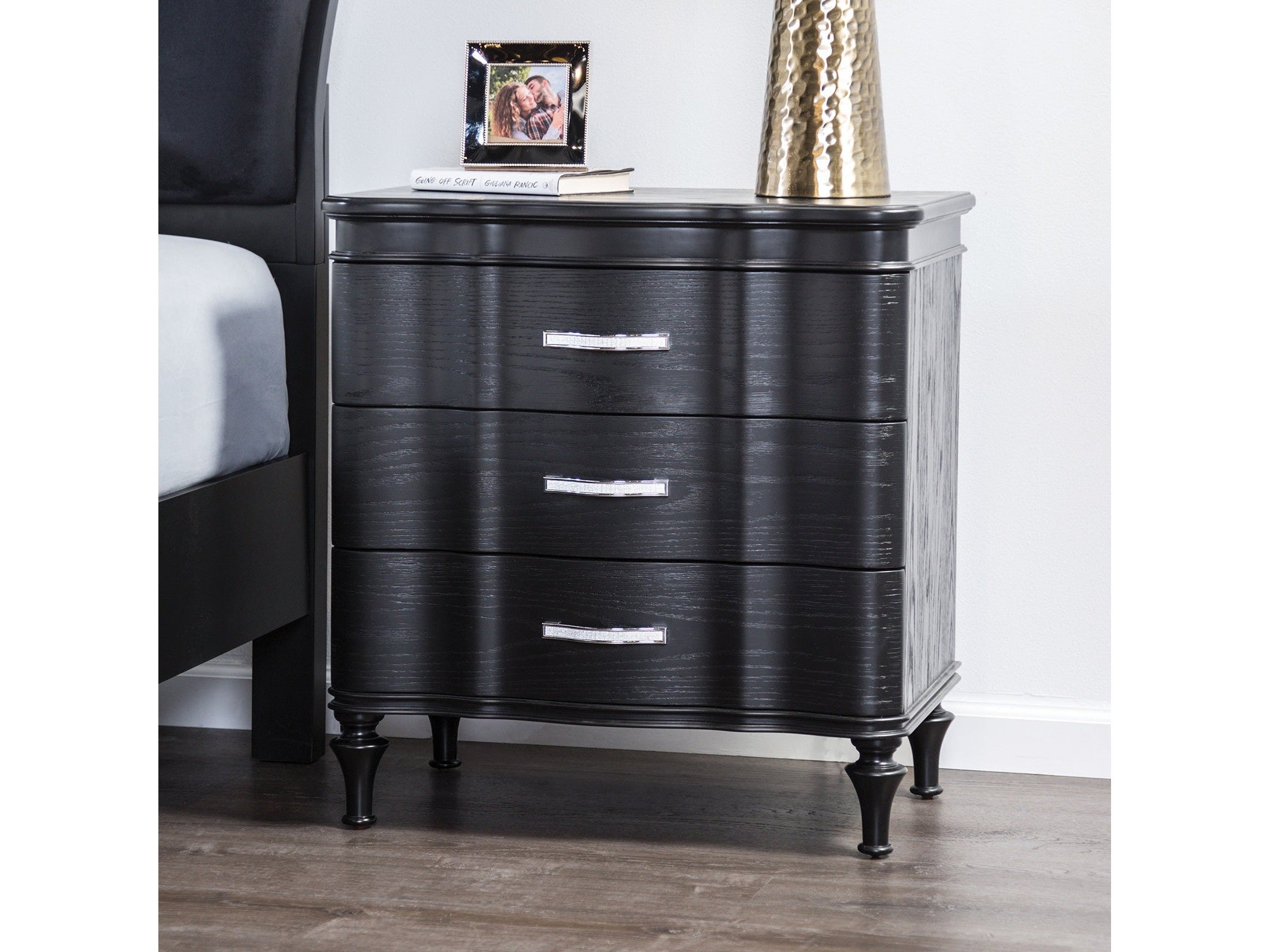 Eleanora Black Nightstand