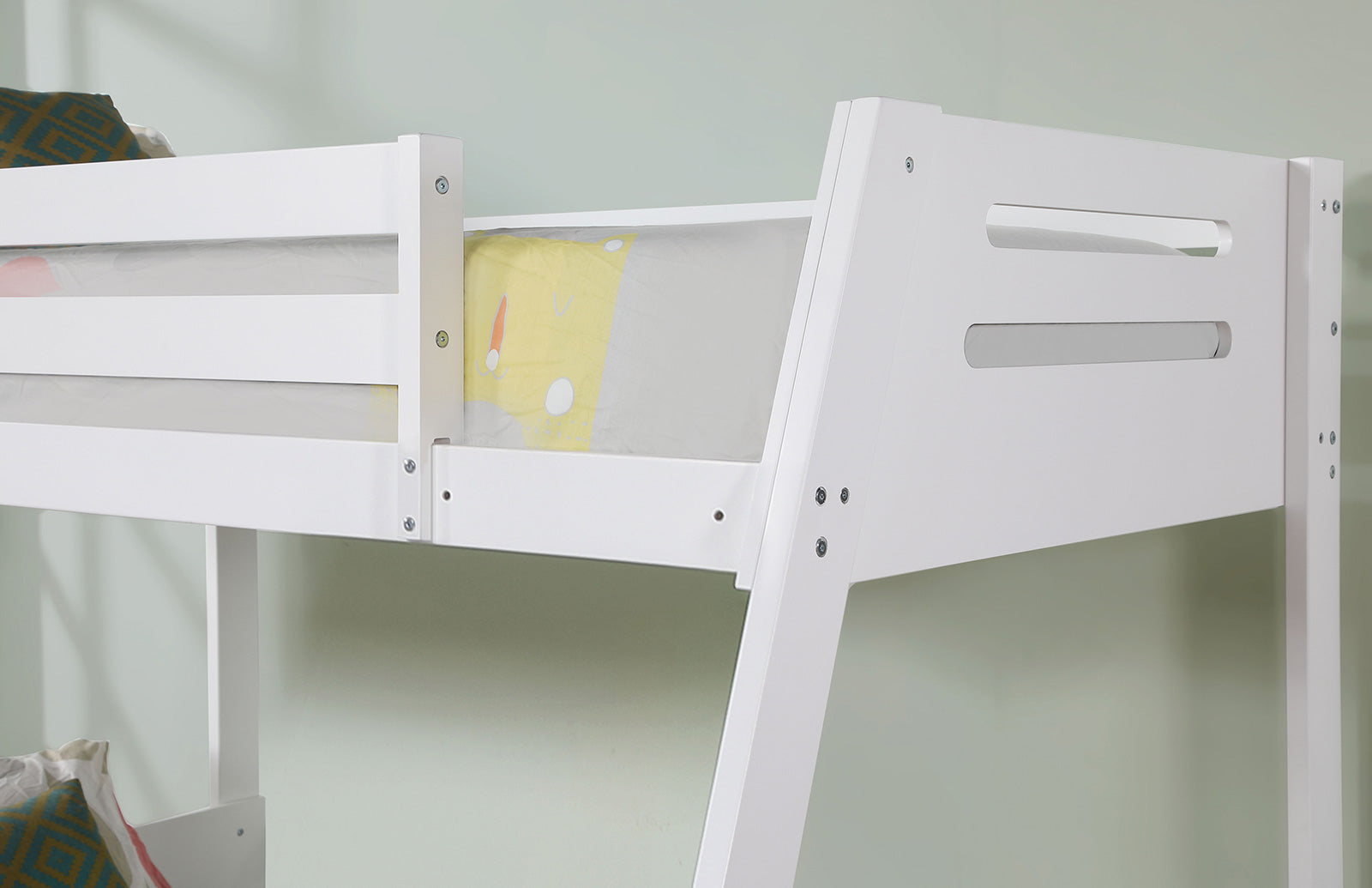 Emilee White Twin/Full Bunk Bed