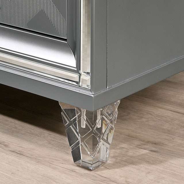 Emmeline Silver Eastern King Bed