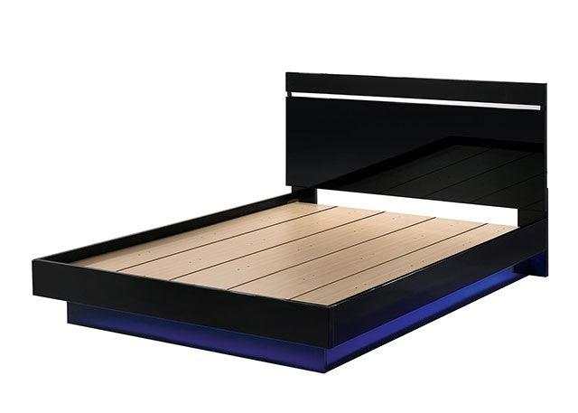 Erlach Black & Chrome Cal. King Panel Bed
