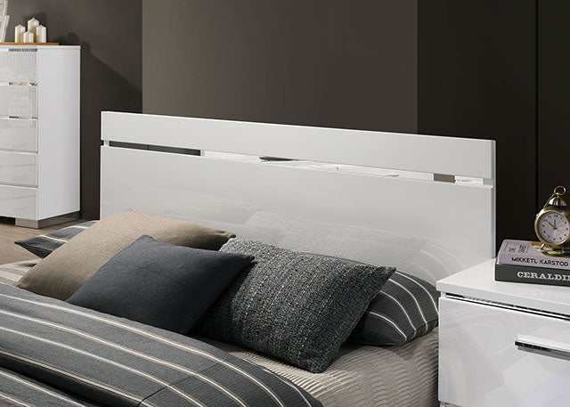 Erlach White/Chrome Eastern King Bed