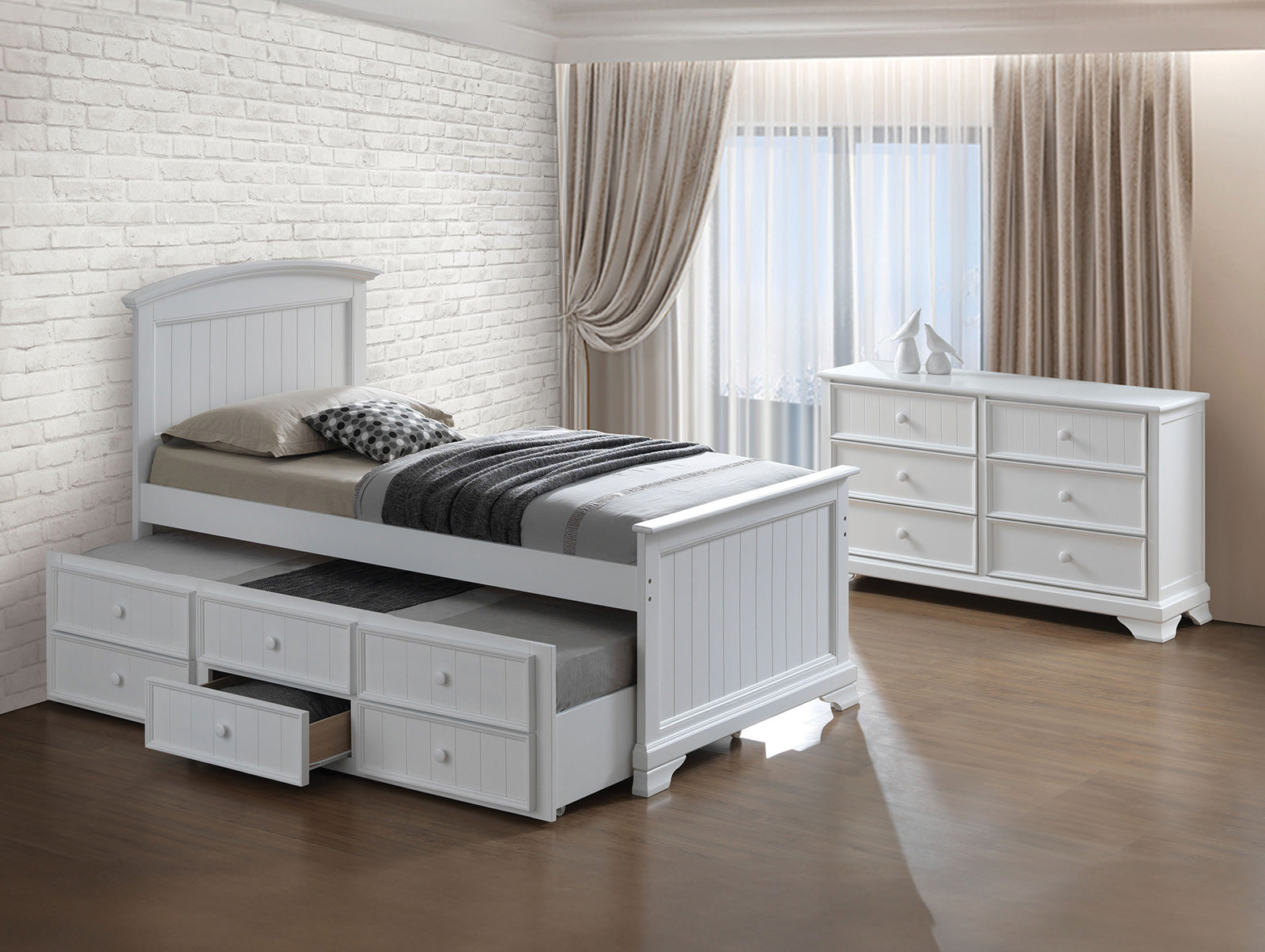 Fanton White Bed