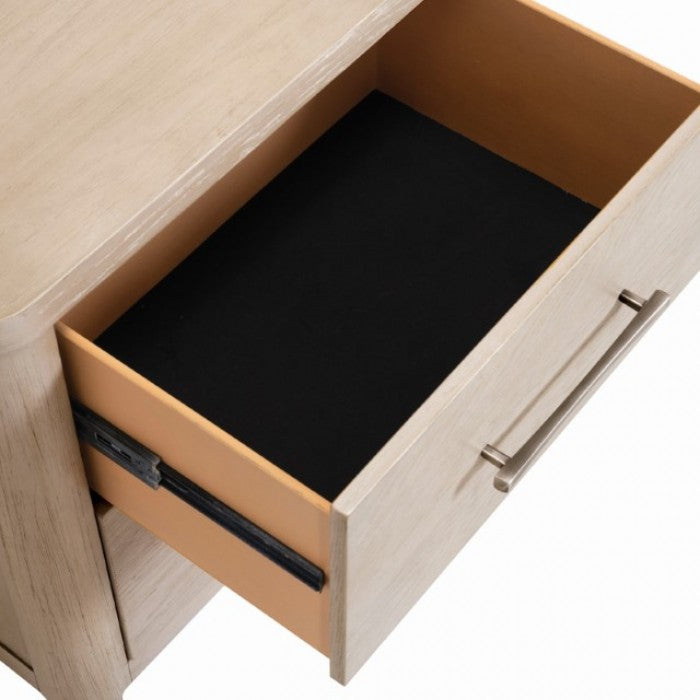Fareham Oak Queen 4 Piece Bedroom Set