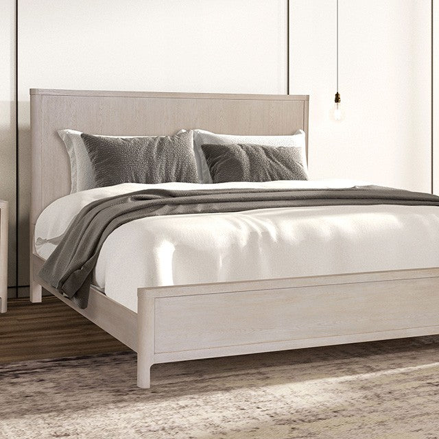 Fareham Oak Queen 5 Piece Bedroom Set w/2 Nightstands