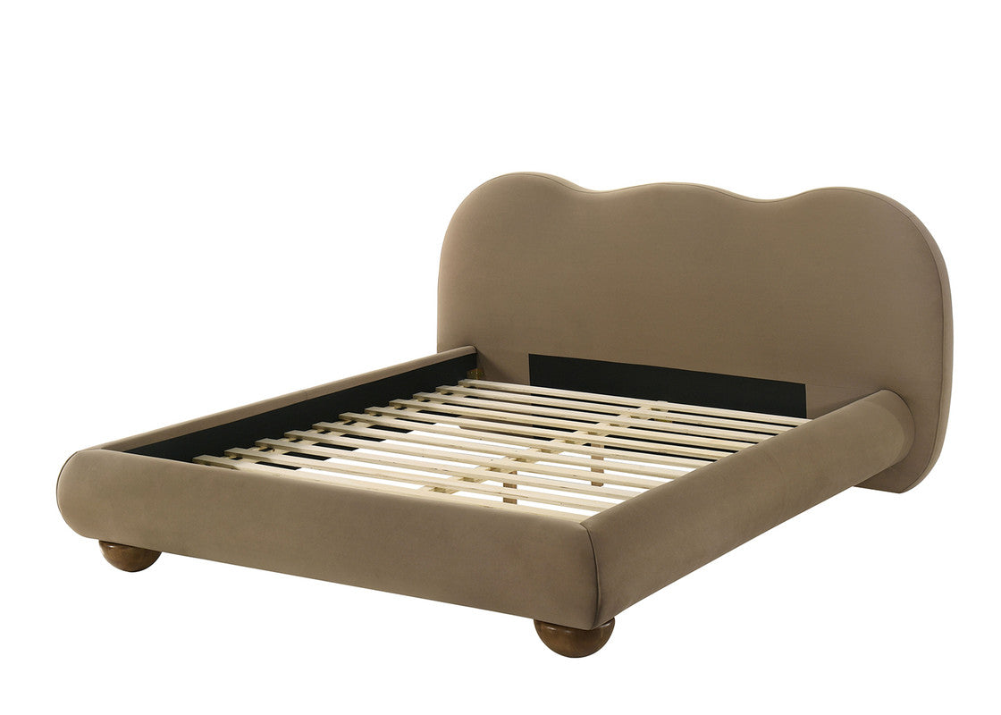 Finamore Brown E.King Bed