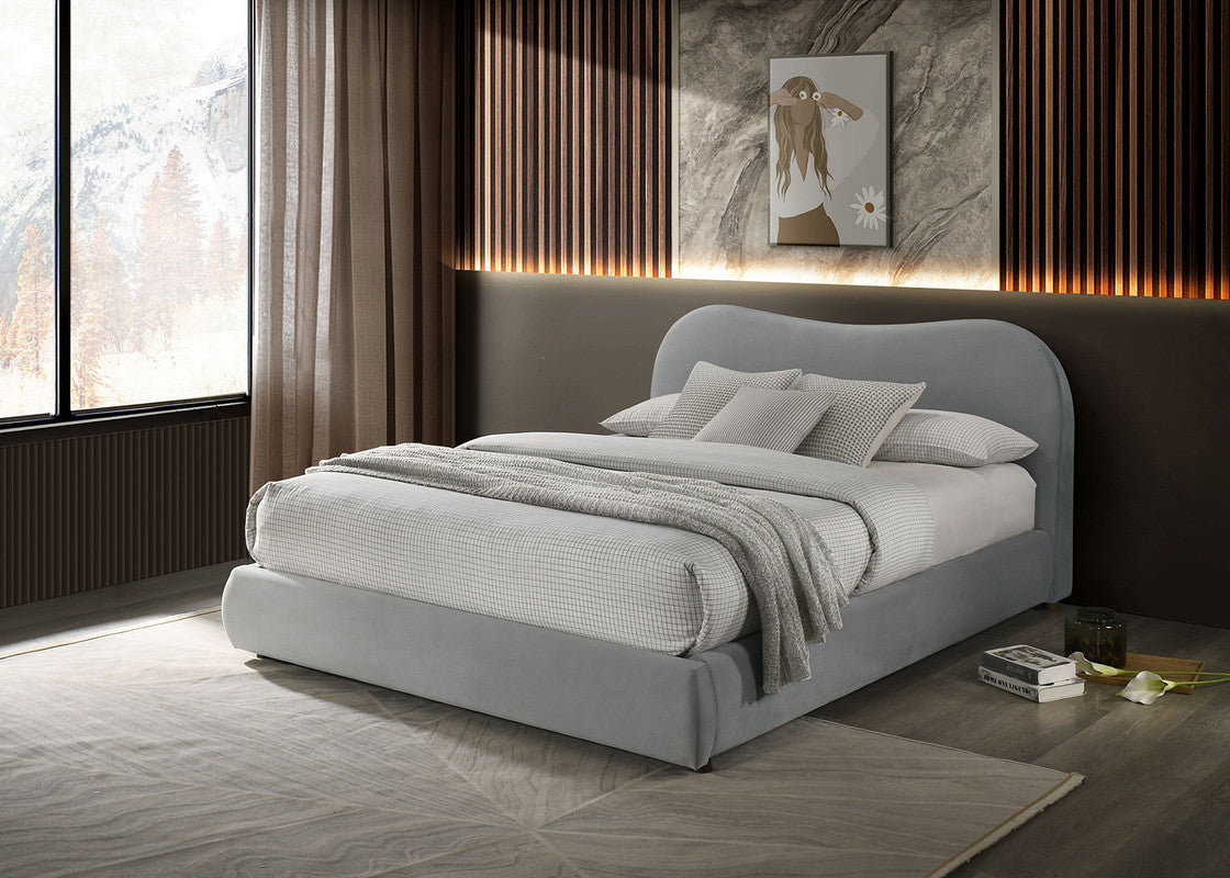 Grimsby Light Gray E. King Bed