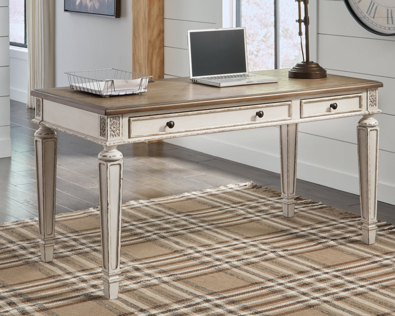 Realyn Home Office