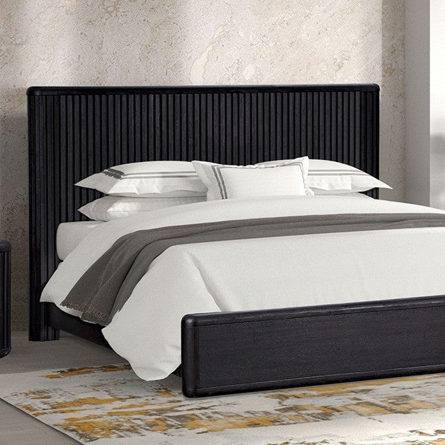 Hildesheim Black Queen 5 Piece Bedroom Set w/2 Nightstands