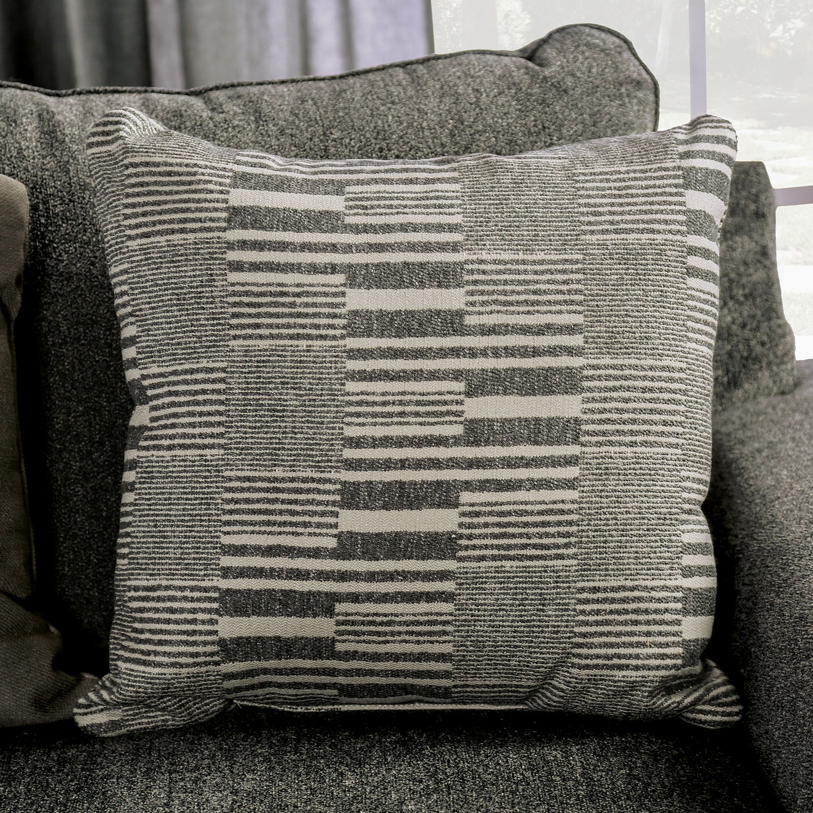 Holborn Gray Loveseat